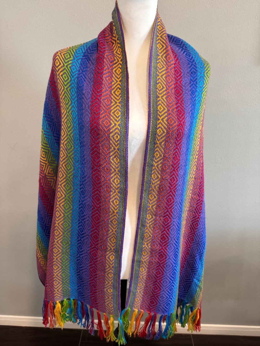 Multicolor Diamond-Pattern Woven Throw Shawl Rainbow